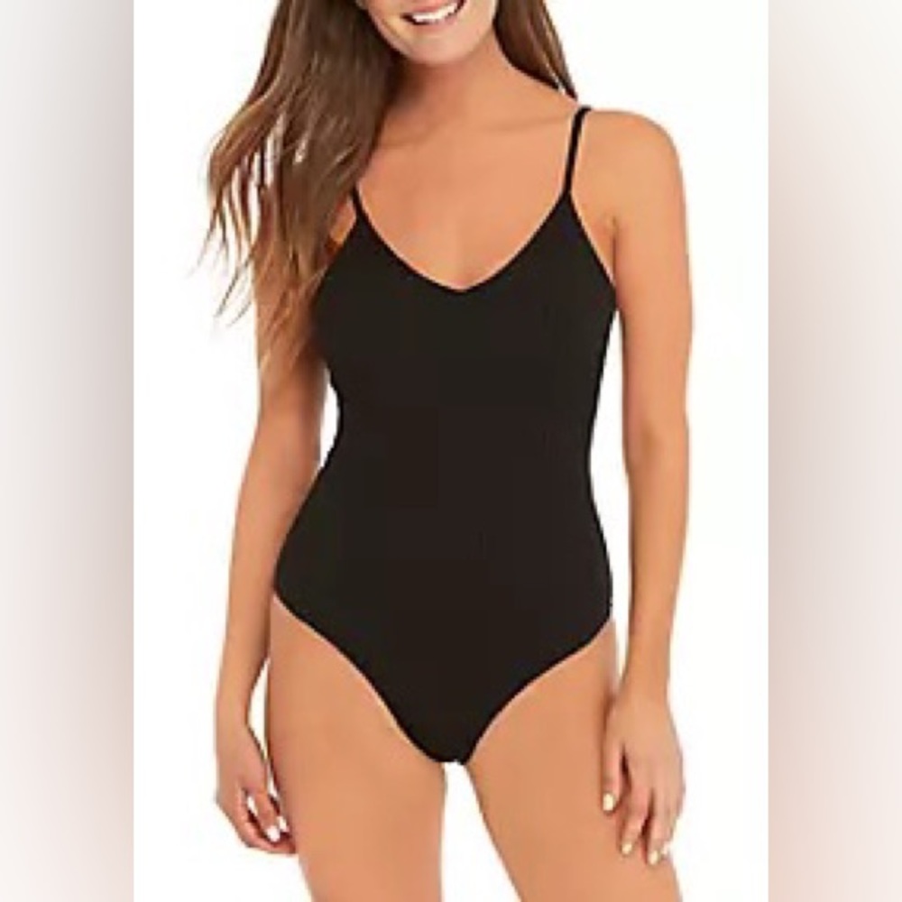 ⚫️ EUC Ribbed Grommet One-Piece Swimsuit True Craft Juniors